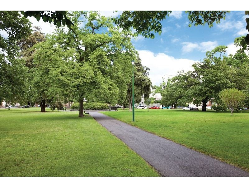 202/25 Hotham Street, East Melbourne VIC 3002