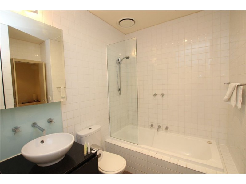 602/233 Collins Street, Melbourne VIC 3000