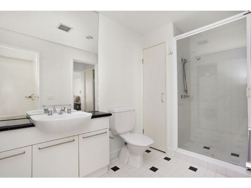 26/201 Wellington Parade South, East Melbourne VIC 3002