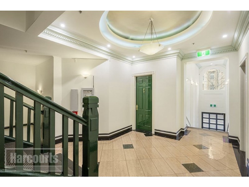2/30 La Trobe Street, Melbourne VIC 3000