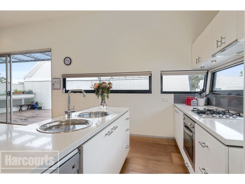 8 Mark Street, North Melbourne VIC 3051