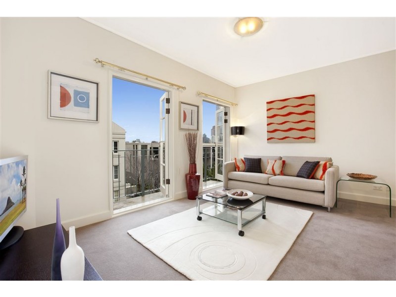 56/211 Wellington Parade South, East Melbourne VIC 3002