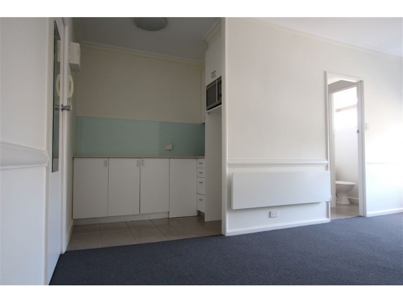205/25 Hotham, East Melbourne VIC 3002