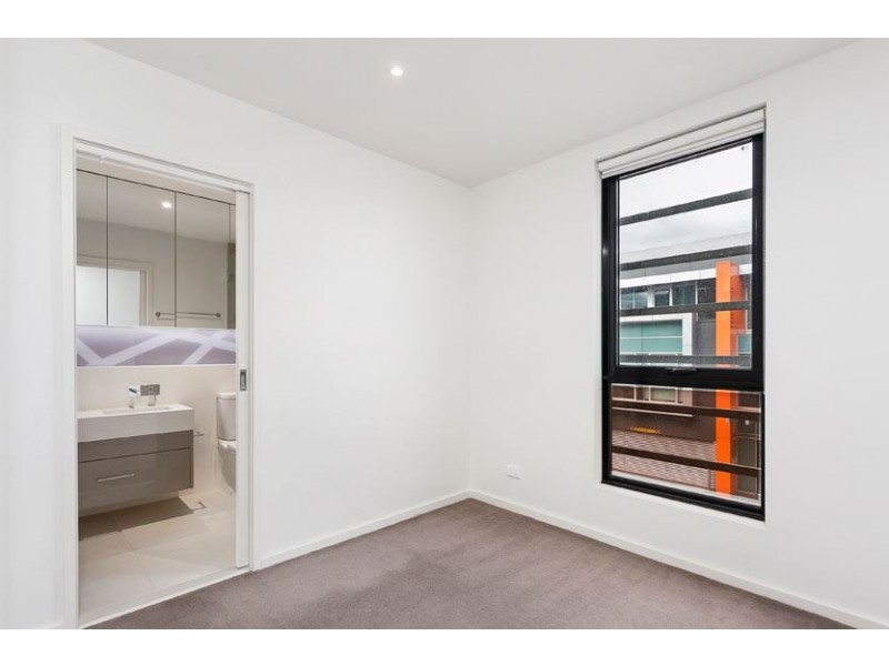 11/100 Keilor Road, Essendon North VIC 3041