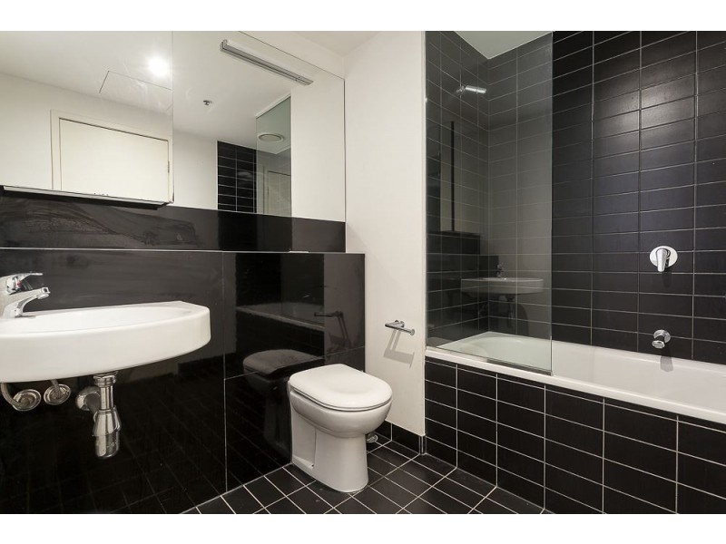 1106/620 Collins Street, Melbourne VIC 3000