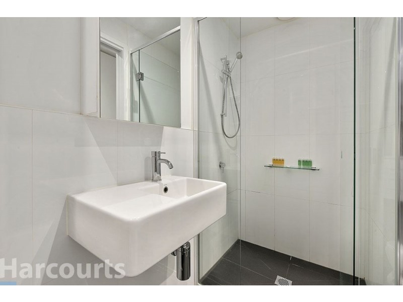 2305/7 Katherine Place, Melbourne VIC 3000