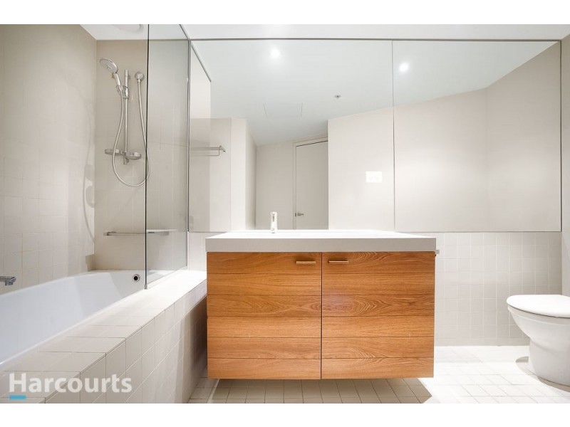 1302/2 New Quay Promenade, Docklands VIC 3008