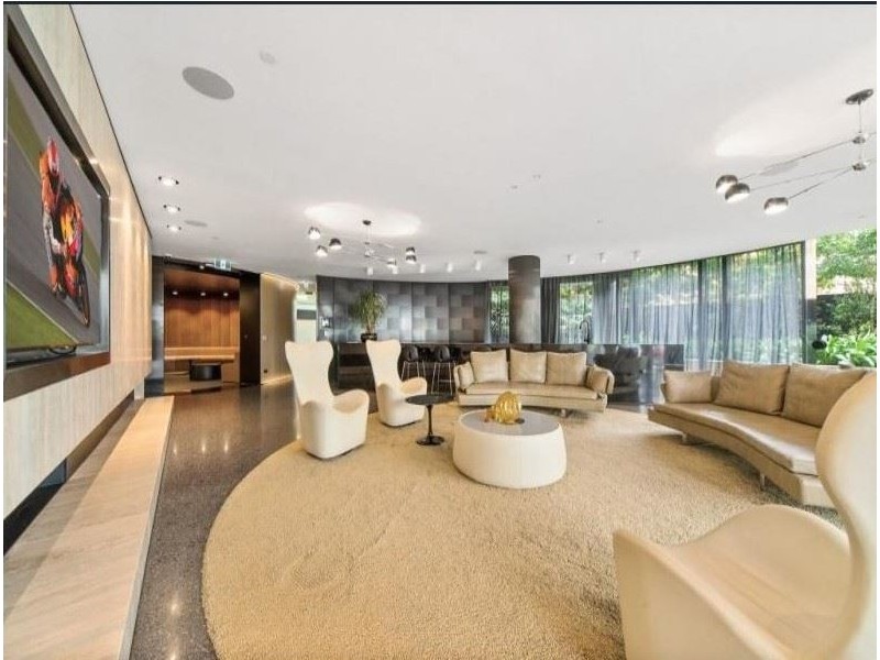 808/74 Queens Road, Melbourne VIC 3004