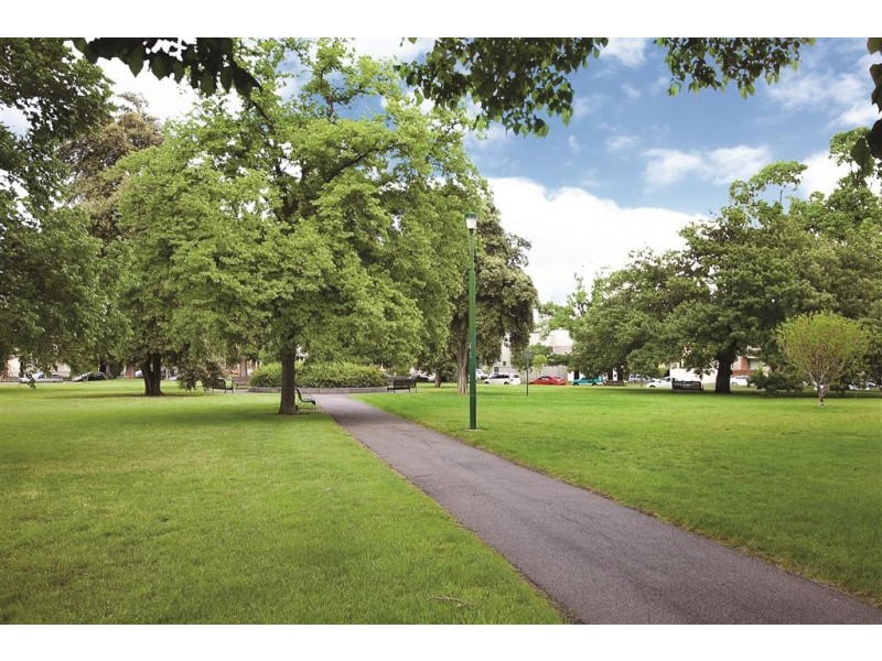 2/25 Hotham Street, East Melbourne VIC 3002