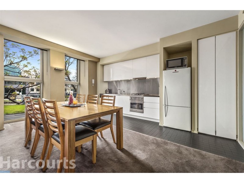 P02M/201 Powlett Street, East Melbourne VIC 3002