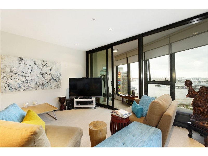 911/100 Harbour Esplanade, Docklands VIC 3008