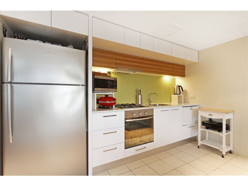 911/100 Harbour Esplanade, Docklands VIC 3008