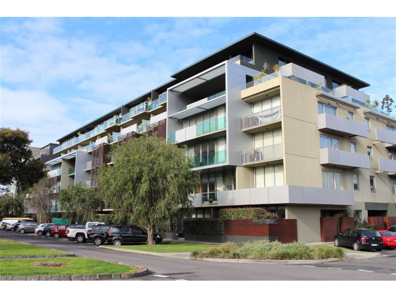 504/1 Danks Street West, Port Melbourne VIC 3207
