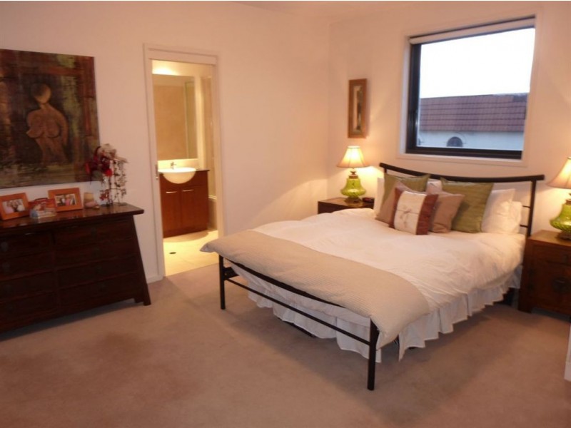 301/3-7 Alma Road, St Kilda VIC 3182