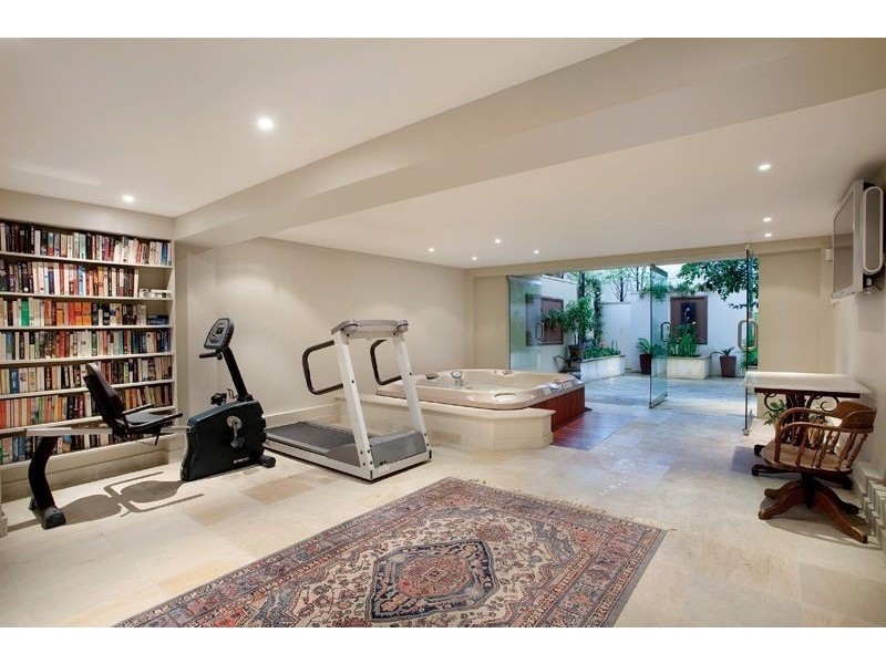 142 Powlett St, East Melbourne VIC 3002