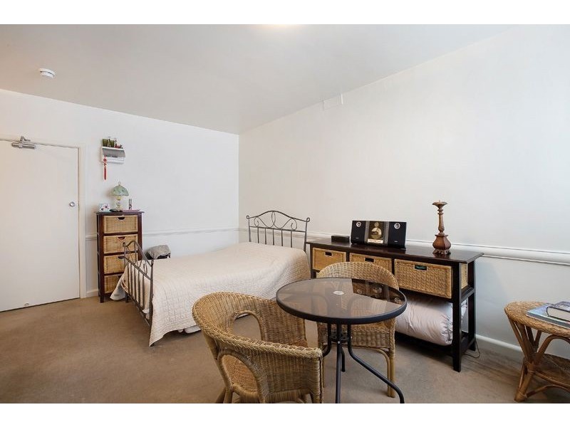 2/25 Hotham st, East Melbourne VIC 3002