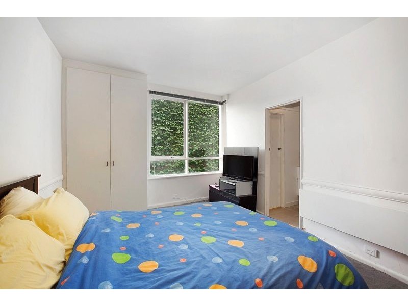 110/25 Hotham St, East Melbourne VIC 3002