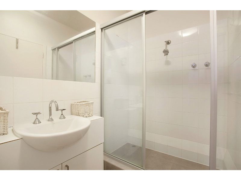 110/25 Hotham St, East Melbourne VIC 3002
