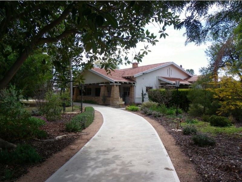 32 Thirteenth Street, Renmark SA 5341