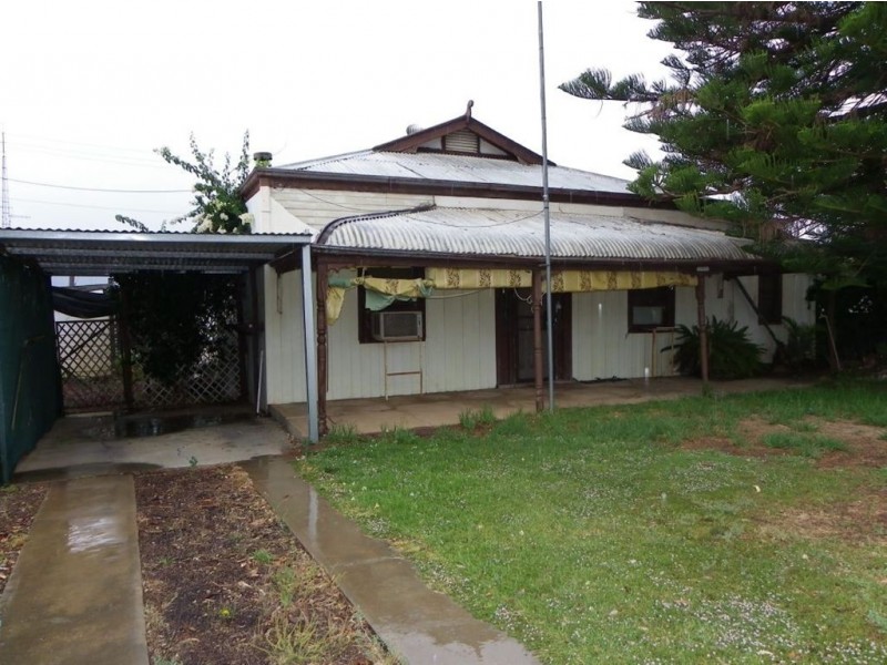 137 Cowra Street, Renmark SA 5341