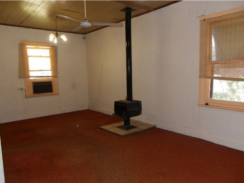 137 Cowra Street, Renmark SA 5341