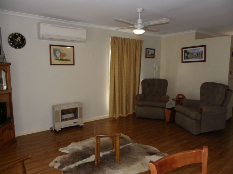 4 Morant Ave, Renmark SA 5341