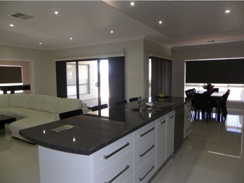 Lot 16 Renmark Ave, Renmark SA 5341