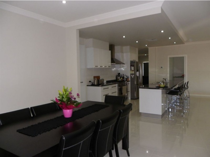 Lot 16 Renmark Ave, Renmark SA 5341