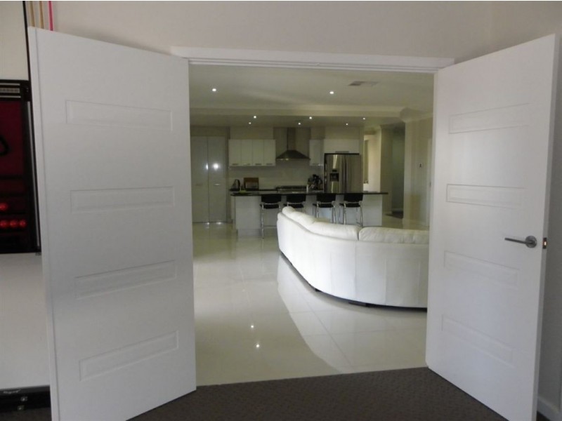 Lot 16 Renmark Ave, Renmark SA 5341