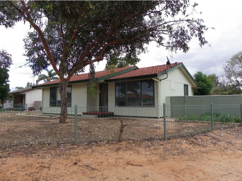 31 Sims Pde, Renmark SA 5341