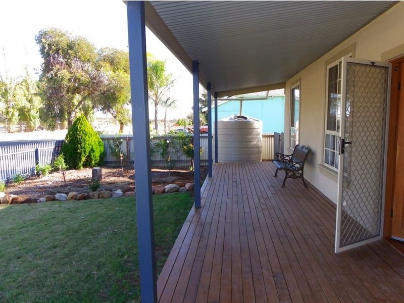 3 Hughes St, Berri SA 5343