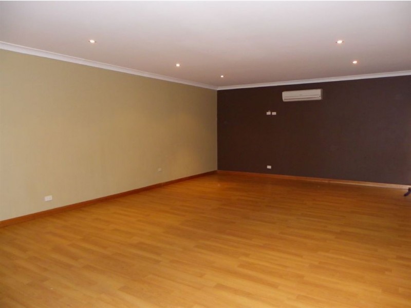 3 Hughes St, Berri SA 5343