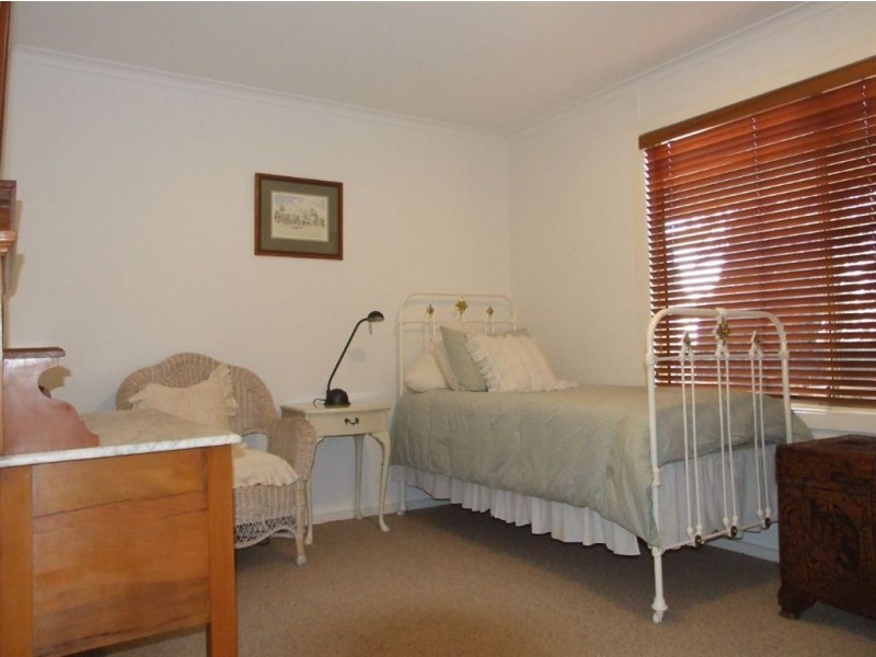 13 Gaskell Rd, Barmera SA 5345