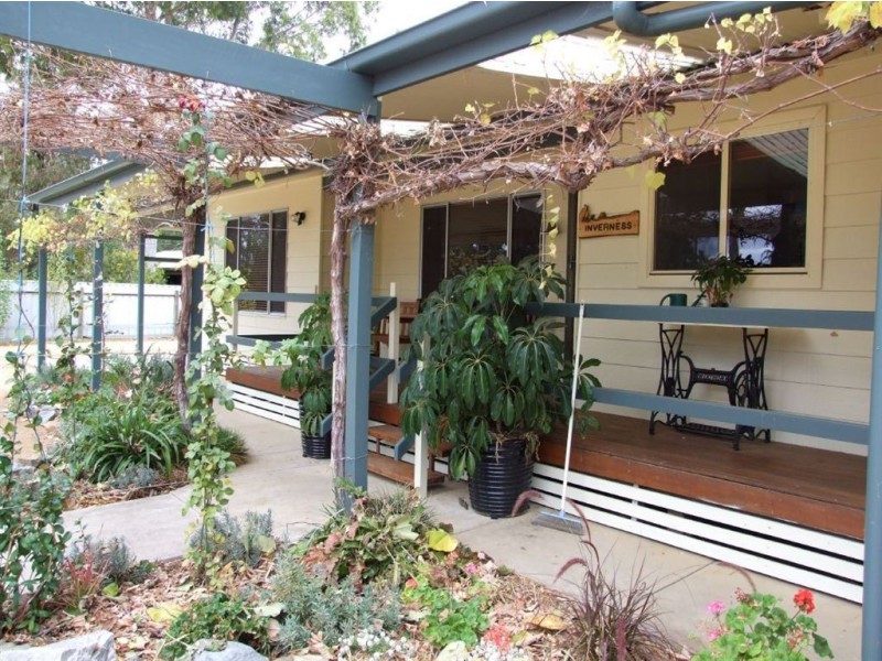 13 Gaskell Rd, Barmera SA 5345