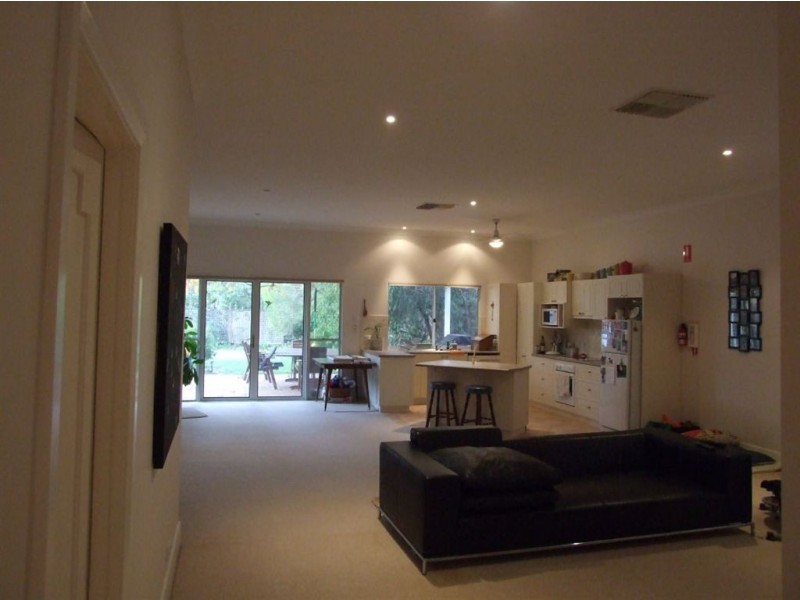 33 Lake Ave, Barmera SA 5345