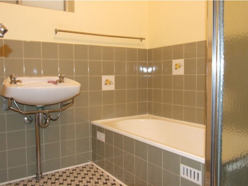 6 Collins St, Barmera SA 5345