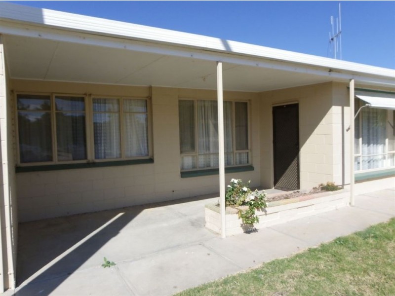 25 Queen Elizabeth Dr, Barmera SA 5345