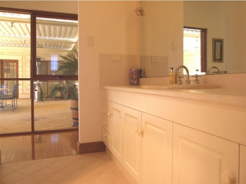 501 Riverview Drive, Paringa SA 5340