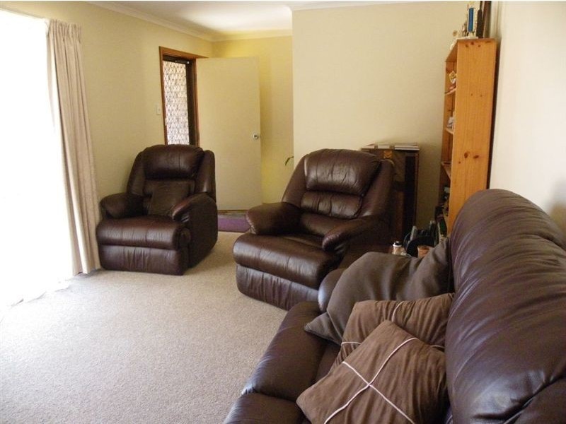 20 Cedar Ave, Renmark SA 5341