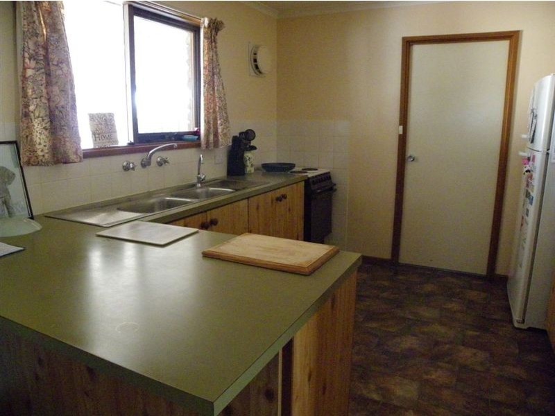 20 Cedar Ave, Renmark SA 5341