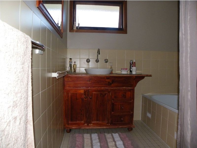 20 Cedar Ave, Renmark SA 5341