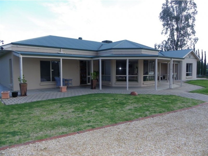 225 Gurra Road, Lyrup SA 5343