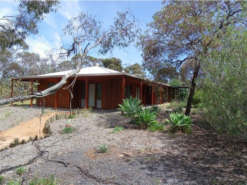 28 Bird Road, Paringa SA 5340