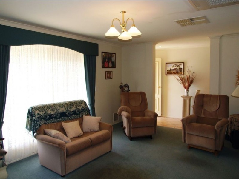 9 Sorrento Court, Renmark SA 5341