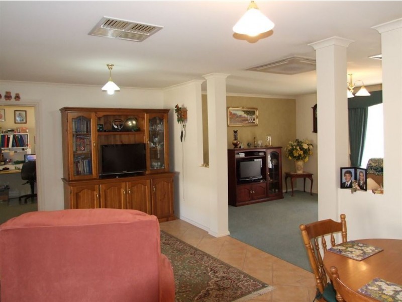 9 Sorrento Court, Renmark SA 5341