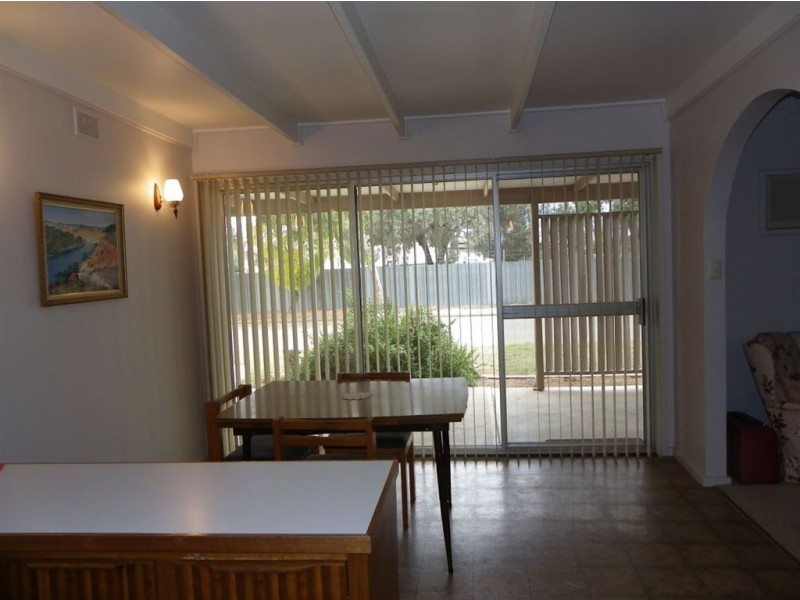 13 Taylor Street, Renmark SA 5341