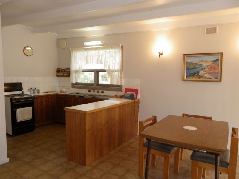 13 Taylor Street, Renmark SA 5341