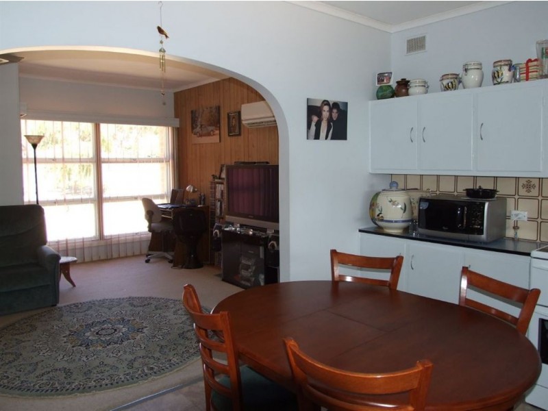 72 Drabsch Street, Loxton SA 5333