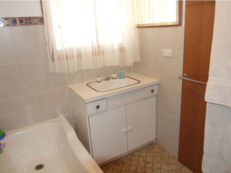 5 Links Crescent, Barmera SA 5345