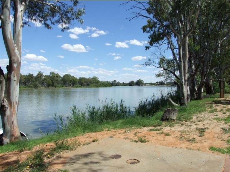 48 James Avenue, Renmark SA 5341